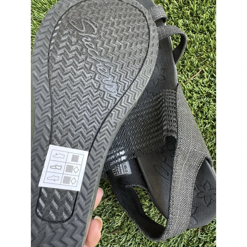 Skechers Beverlee High Tea Wedge‎ Sandals Womens Size 9 Wide Black Slip On Shoes